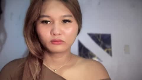 yoursweetgirl_zia online show from June 12, 2026, 8:46 am