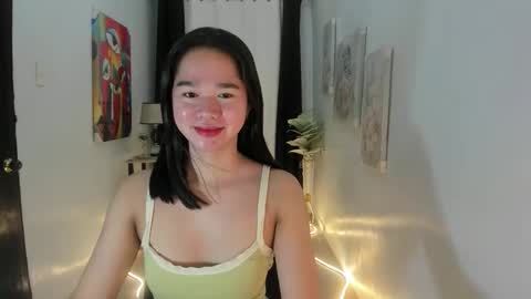 yourtinybunny online show from September 24, 2025, 6:33 pm