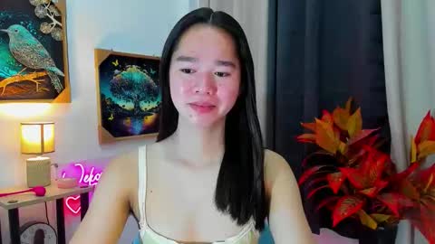 yourtinybunny online show from January 8, 2026, 4:04 am