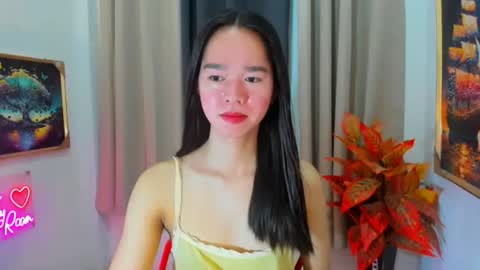 yourtinybunny online show from March 23, 2026, 10:19 am