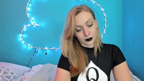 Snapshot of yourvenus00 chatting on February 5, 2025, 4:25 pm YourVenus00 -Follow my OF online show from February 5, 2025, 4:25 pm