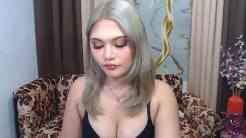 Snapshot of youungsextdeity chatting on June 16, 2026, 10:07 am cathy online show from June 16, 2026, 10:07 am