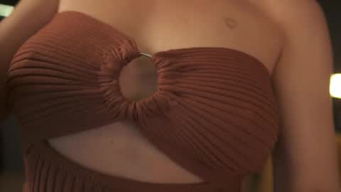 youur_sweetheart online show from April 5, 2026, 3:20 pm