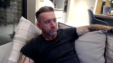 Snapshot of youwantus69 chatting on January 9, 2025, 5:44 am You want us 69 online show from January 9, 2025, 5:44 am