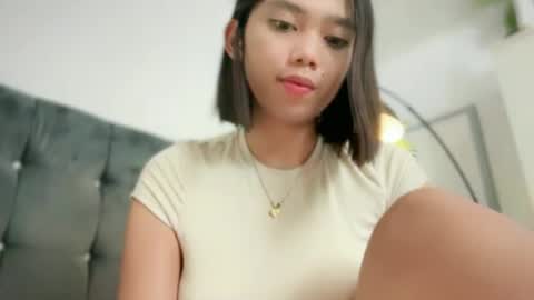 YowgineTheGreat online show from February 5, 2025, 4:14 pm