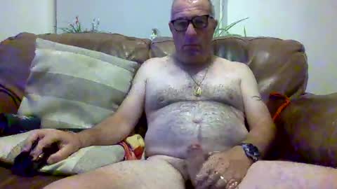 Snapshot of yragbew chatting on July 24, 2026, 3:26 am Daddiesgirl online show from July 24, 2026, 3:26 am