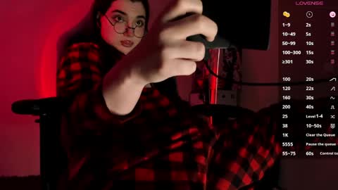 Snapshot of ysabell_viveris chatting on May 31, 2026, 3:41 pm Ysabell online show from May 31, 2026, 3:41 pm