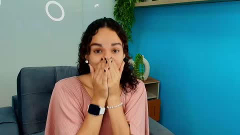 Snapshot of ysenne_josse chatting on May 22, 2026, 11:16 am Ysenne online show from May 22, 2026, 11:16 am