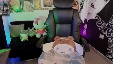 Snapshot of yuhwa chatting on February 4, 2026, 10:15 pm rawr Anne Independent model online show from February 4, 2026, 10:15 pm