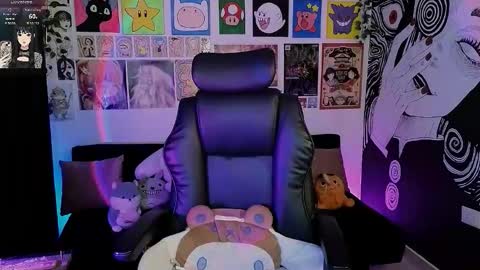 Snapshot of yuhwa chatting on February 11, 2026, 10:59 pm rawr Anne Independent model online show from February 11, 2026, 10:59 pm