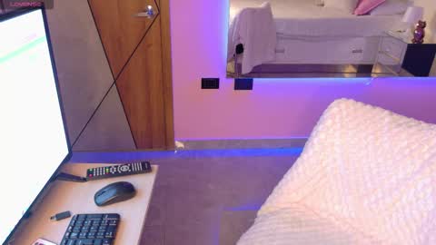 Yuki online show from February 25, 2026, 2:10 am