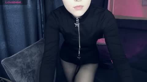 YukiShine online show from May 15, 2026, 10:44 am
