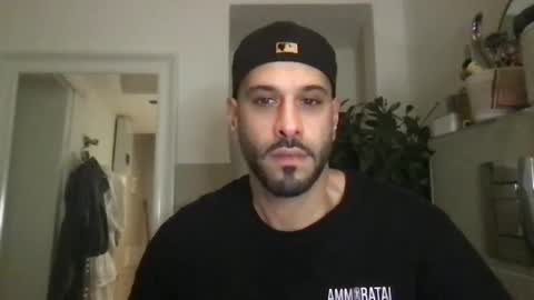 Snapshot of yul53 chatting on October 5, 2025, 1:20 pm yul53 online show from October 5, 2025, 1:20 pm