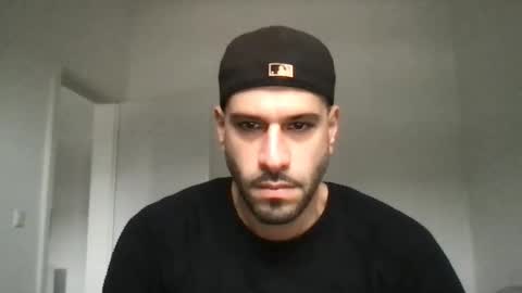 Snapshot of yul53 chatting on November 16, 2025, 10:21 am yul53 online show from November 16, 2025, 10:21 am