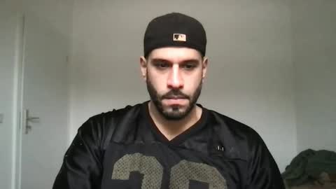 Snapshot of yul53 chatting on November 26, 2025, 11:33 am yul53 online show from November 26, 2025, 11:33 am