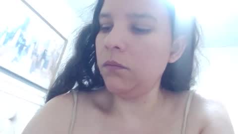 yuliana_25 online show from April 5, 2026, 10:40 pm