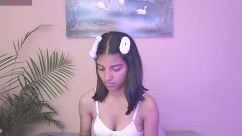 yuliethpetite online show from June 8, 2026, 8:20 pm