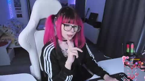 Snapshot of yumi_youkai chatting on June 15, 2026, 2:36 am Yumi 3 online show from June 15, 2026, 2:36 am