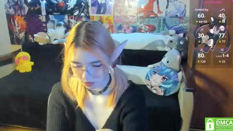 Snapshot of yumiko_uwu chatting on February 11, 2025, 11:54 am Yumeko online show from February 11, 2025, 11:54 am