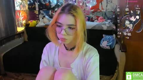 Snapshot of yumiko_uwu chatting on March 10, 2025, 10:04 am Yumeko online show from March 10, 2025, 10:04 am