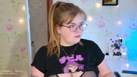 Snapshot of yumm_lolly chatting on November 8, 2025, 4:40 pm Polly online show from November 8, 2025, 4:40 pm