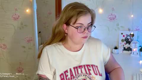 Snapshot of yumm_lolly chatting on November 22, 2025, 3:11 pm Polly online show from November 22, 2025, 3:11 pm