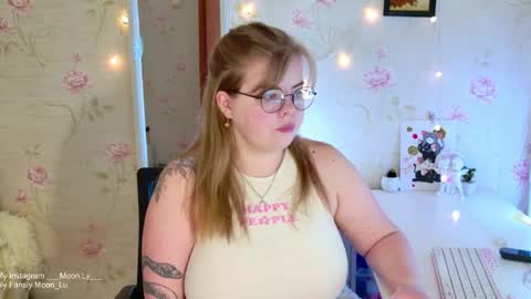 Snapshot of yumm_lolly chatting on November 30, 2025, 12:42 pm Polly online show from November 30, 2025, 12:42 pm
