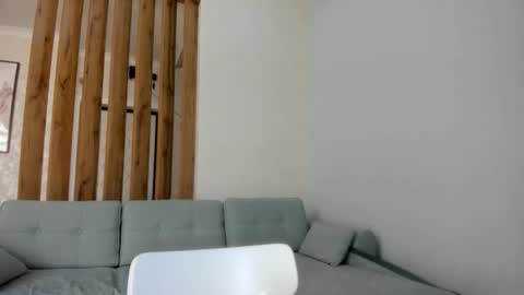 Snapshot of yummi_kim chatting on October 8, 2025, 9:40 am Yumi online show from October 8, 2025, 9:40 am