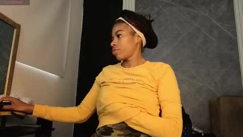 Yummyduo online show from October 25, 2025, 12:02 pm