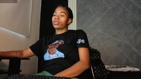 Yummyduo online show from November 4, 2025, 12:04 pm