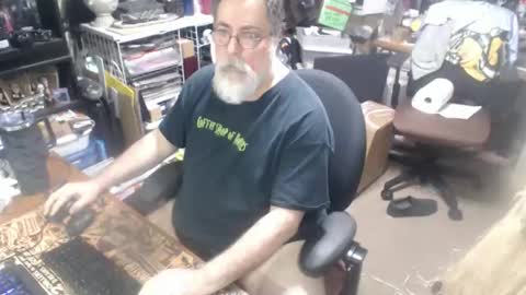 Snapshot of yummyflguy chatting on May 18, 2026, 6:25 pm yummyflguy online show from May 18, 2026, 6:25 pm