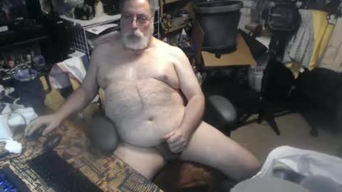 Snapshot of yummyflguy chatting on June 15, 2026, 9:06 pm yummyflguy online show from June 15, 2026, 9:06 pm