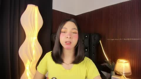 yummyhotkendra online show from June 22, 2026, 4:26 pm