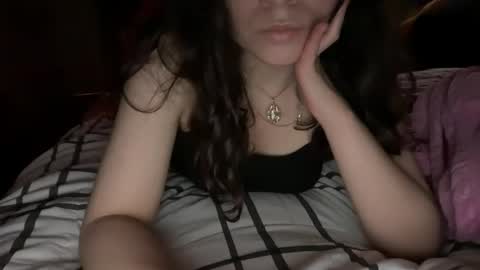 yummyybby online show from January 19, 2025, 3:50 am