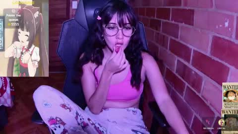 Snapshot of yuna_pink666 chatting on May 6, 2026, 2:40 am yuna_pink666 online show from May 6, 2026, 2:40 am