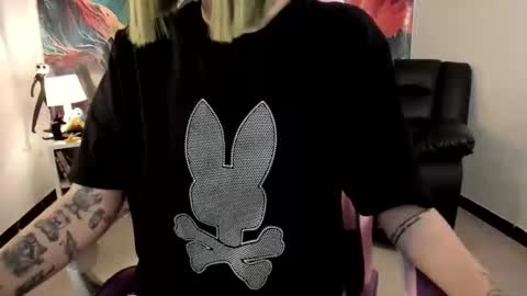 Yuna online show from January 16, 2026, 4:55 pm