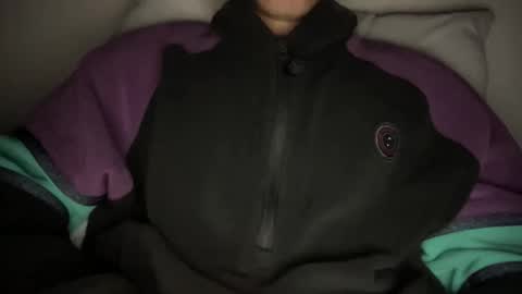 Snapshot of yungbull06 chatting on November 28, 2025, 4:04 am Yung Bull online show from November 28, 2025, 4:04 am