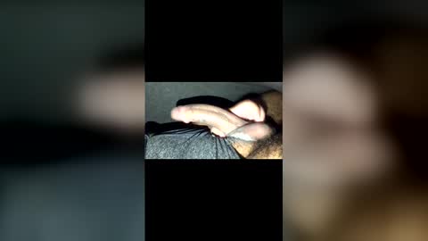 Yungdaggerdixk4 online show from November 26, 2025, 12:50 pm