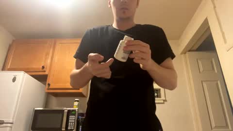 yungstudbev online show from December 9, 2024, 6:14 pm