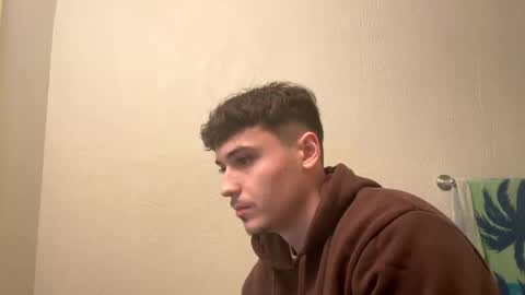 yungstudbev online show from December 17, 2024, 12:56 am