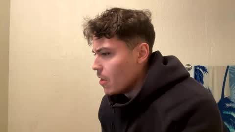 yungstudbev online show from December 24, 2024, 1:16 am