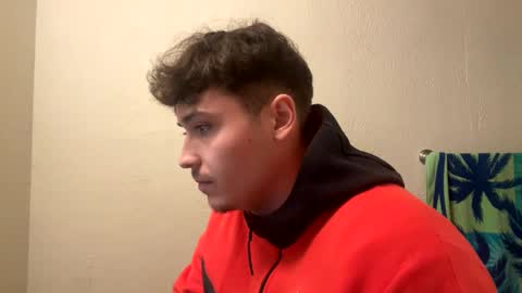 yungstudbev online show from December 25, 2024, 9:54 pm