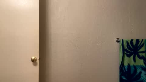 yungstudbev online show from February 11, 2025, 11:54 pm