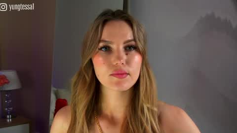 Snapshot of yungtessa chatting on May 17, 2026, 5:53 pm Tessa online show from May 17, 2026, 5:53 pm
