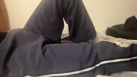 Snapshot of yungwolf69 chatting on December 4, 2025, 8:12 am yungwolf69 online show from December 4, 2025, 8:12 am