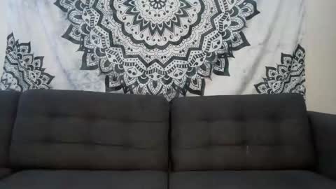 yurdreams_22 online show from March 10, 2026, 2:55 pm