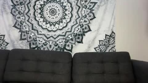 yurdreams_22 online show from May 15, 2026, 3:30 pm