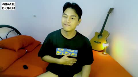 Snapshot of yuri_nation chatting on December 24, 2024, 9:17 am yuri nation online show from December 24, 2024, 9:17 am