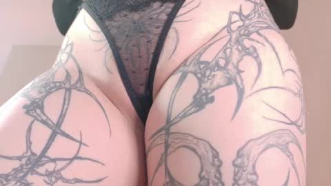 Hi My name Yuriko online show from May 28, 2026, 9:39 am