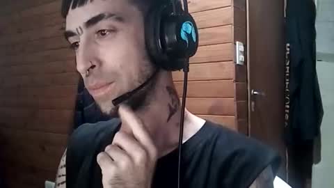 Yuumi online show from February 25, 2026, 2:10 am